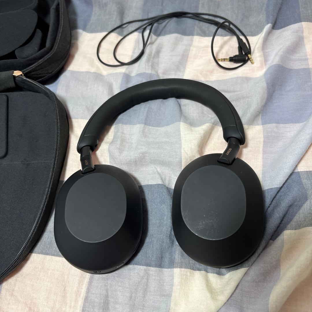 【美品】　SONY ワイヤレスヘッドホン WH-1000XM5 ブラック