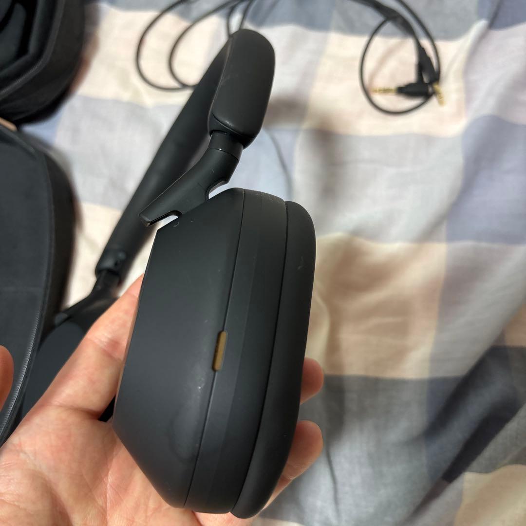 【美品】　SONY ワイヤレスヘッドホン WH-1000XM5 ブラック