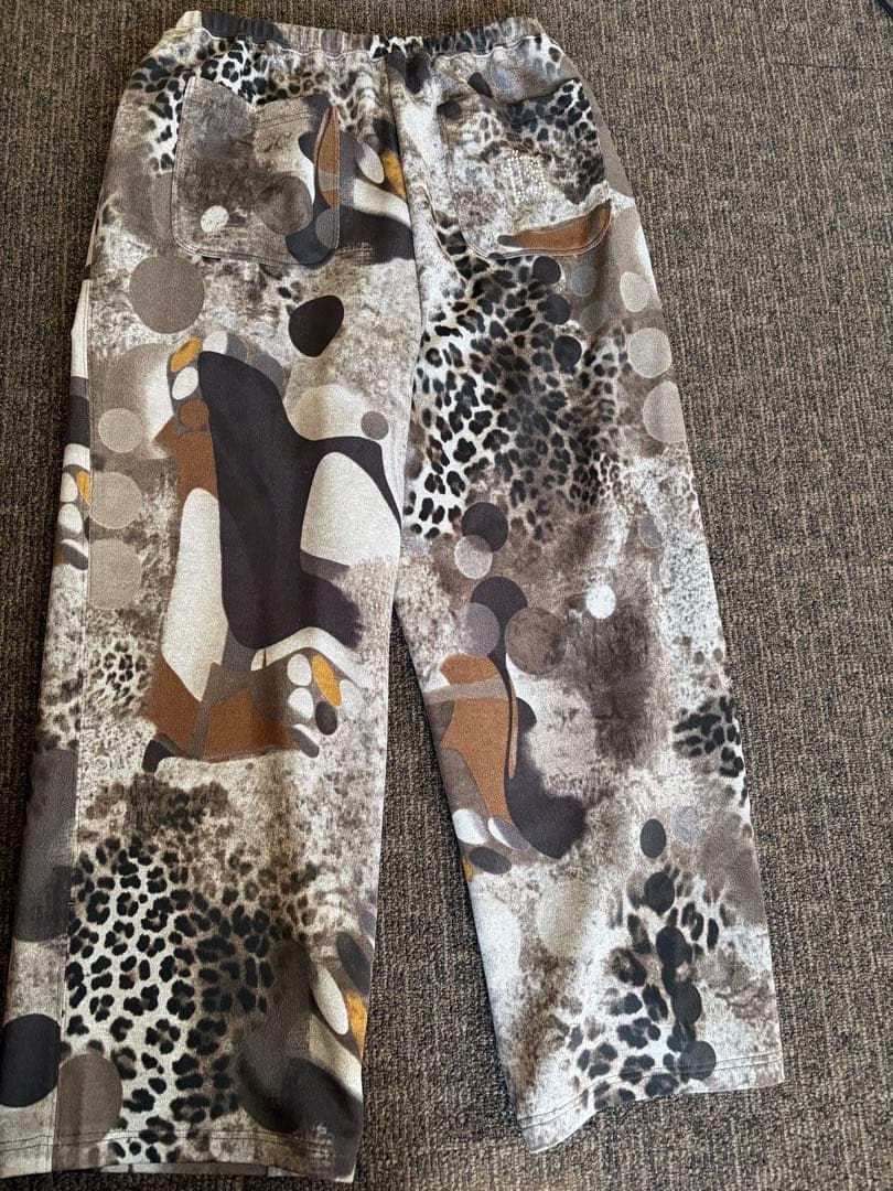 GK伊太利屋 アニマルプリントパンツ ビジュー付き　13号　黒茶系