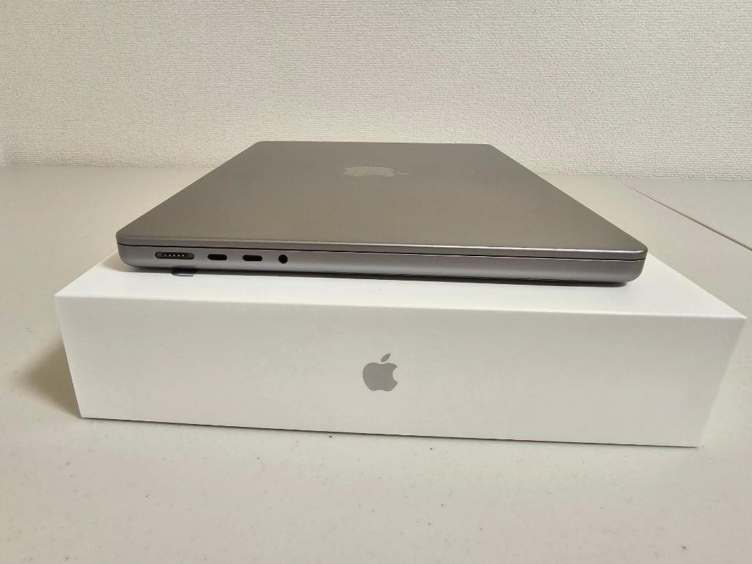 MacBook M2 Pro 14.2インチ A2779 MPHE3J/A