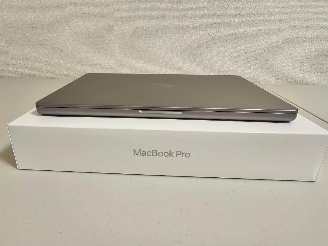 MacBook M2 Pro 14.2インチ A2779 MPHE3J/A