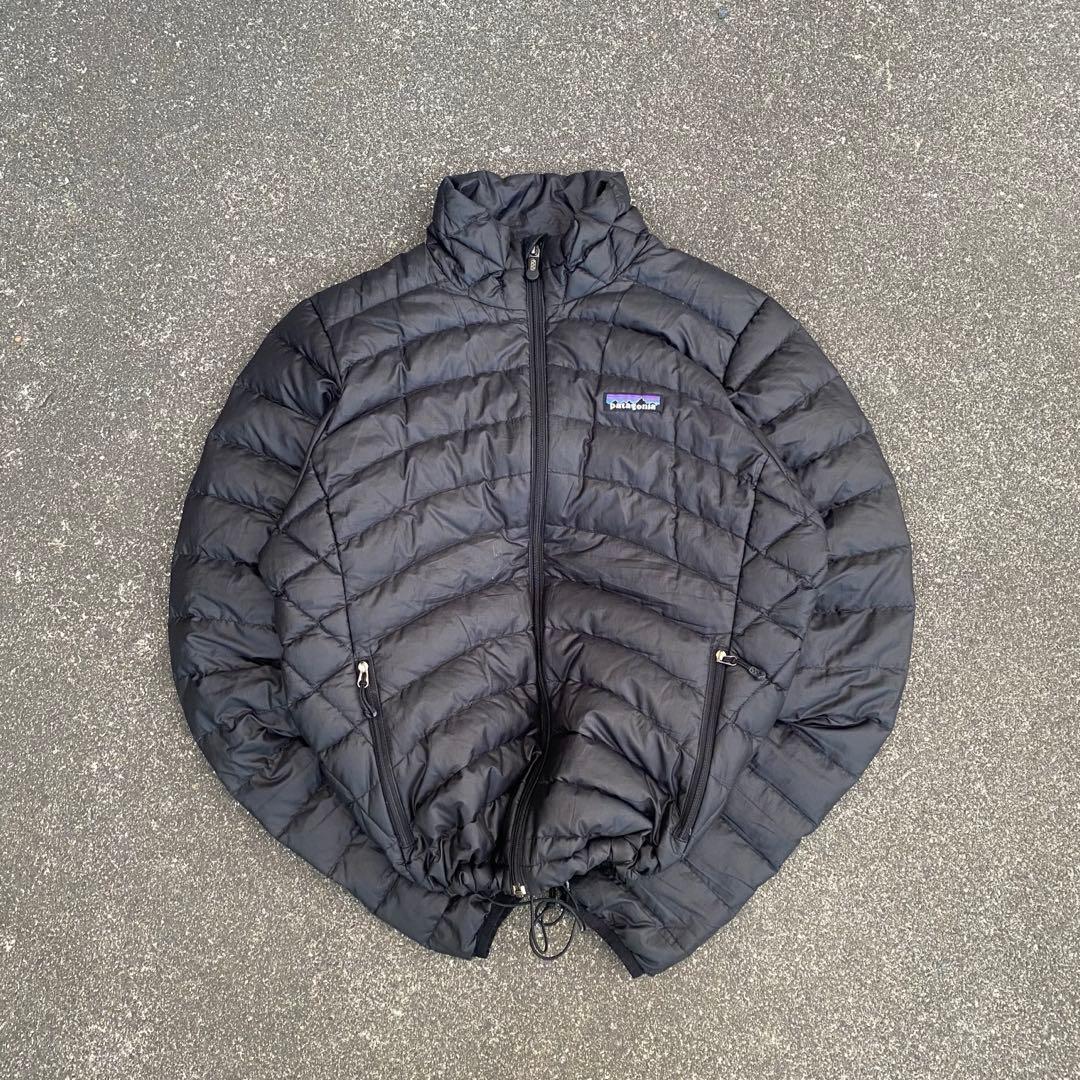 Patagonia 短丈 ダウンジャケット y2k テック系 12年製 黒 人気