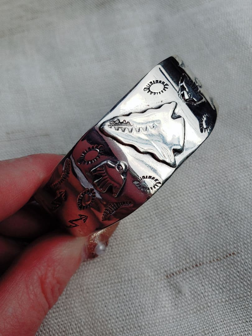 専用 ヴィンテージ インディアンジュエリー サンダーバード ナバホ Harvey