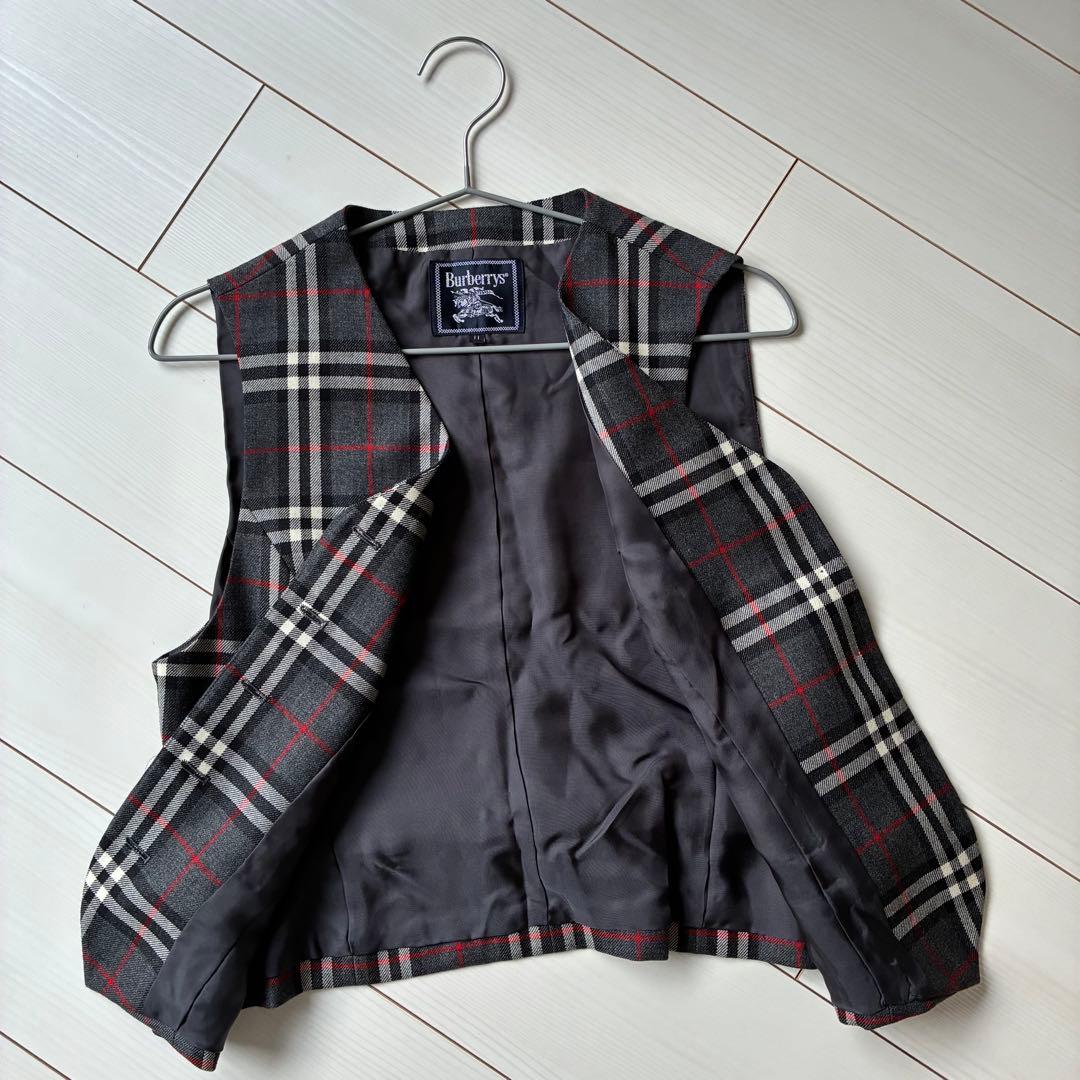 【美品】BURBERRY ジレ ベスト ノバチェック 金ボタン ネイビー L
