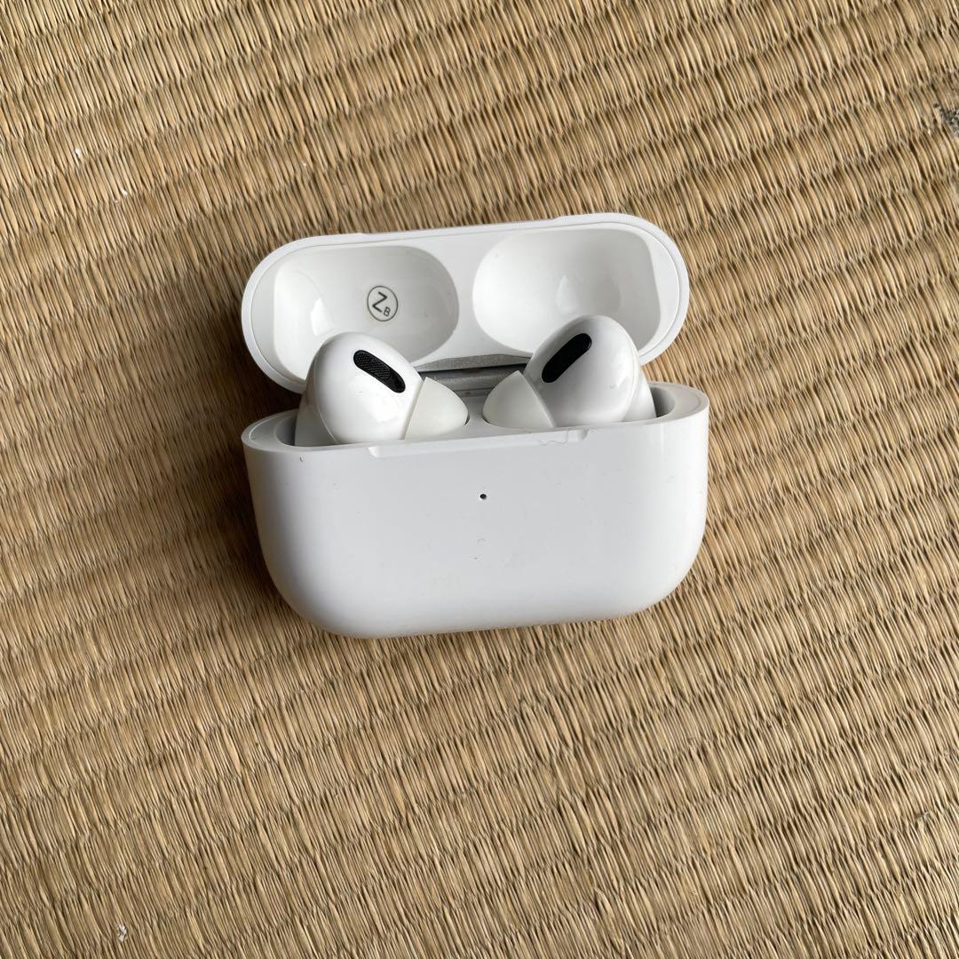 ヘッドホン APPLE MWP22J/A