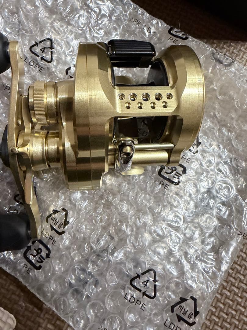 シマノ　カルカッタコンクエスト200XG