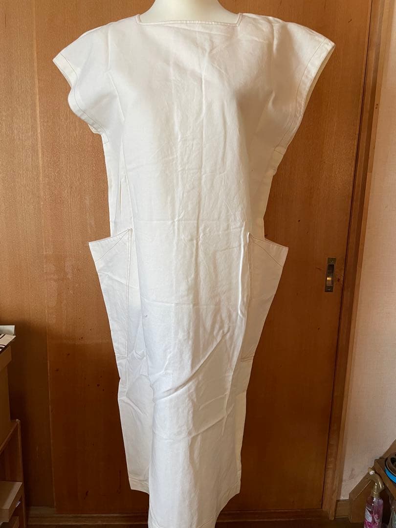 ティエリーミュグレー ワンピース 新品未使用