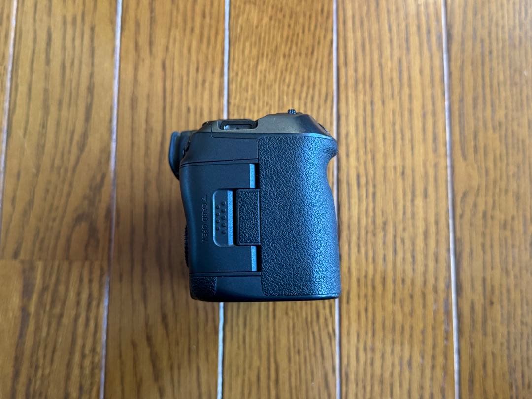 Canon EOS R5 ミラーレスカメラ 本体