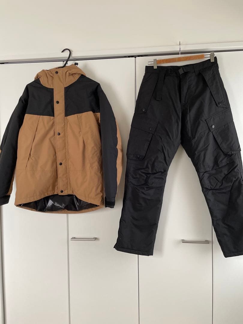 イージスフュージョンダウン　ジャケット＆パンツセット　ワークマン