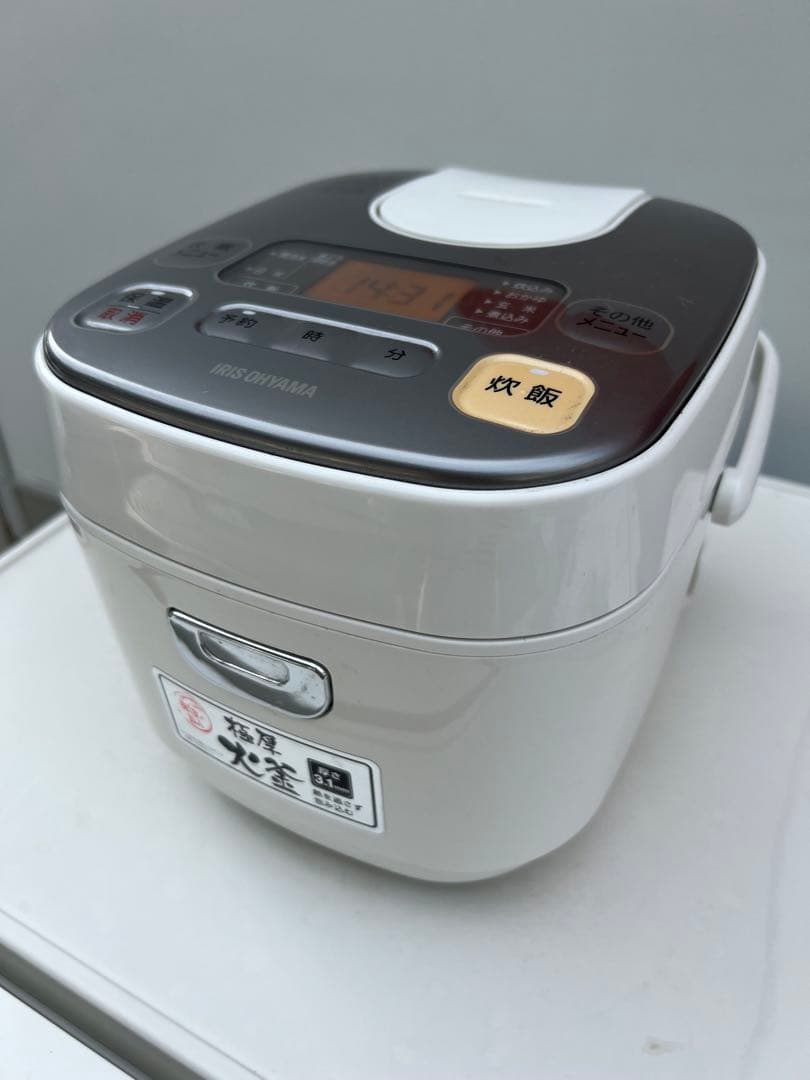 2019年式 3合 アイリスオーヤマ 炊飯器 TERC-MA30-W