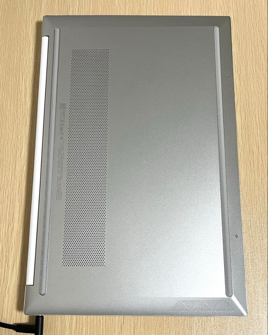 美品 HP Pavilion Laptop 15-eh3005AU