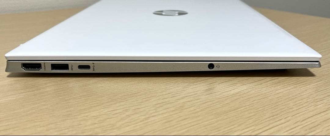 美品 HP Pavilion Laptop 15-eh3005AU