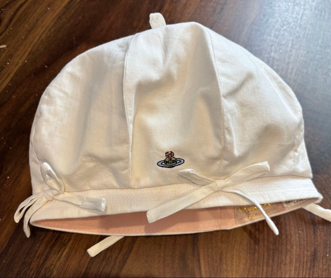 ヴィヴィアンウエストウッド　リボン付きベレー帽