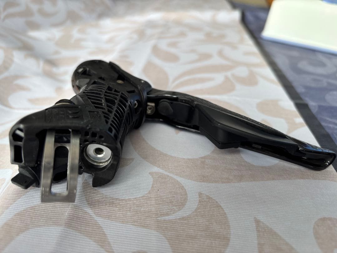 SHIMANO ST-R9170 【右のみ】　(油漏れジャンク)