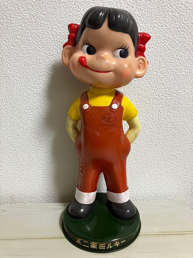 不二家　ペコちゃんブリキ台　ソフビ首振り人形 頭部ネジ２つ　昭和レトロ