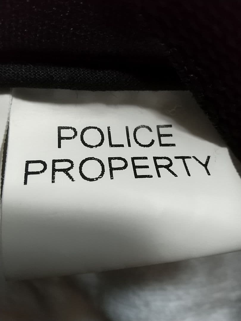 イギリス　警察　ロンドン警視庁　ヘルメット