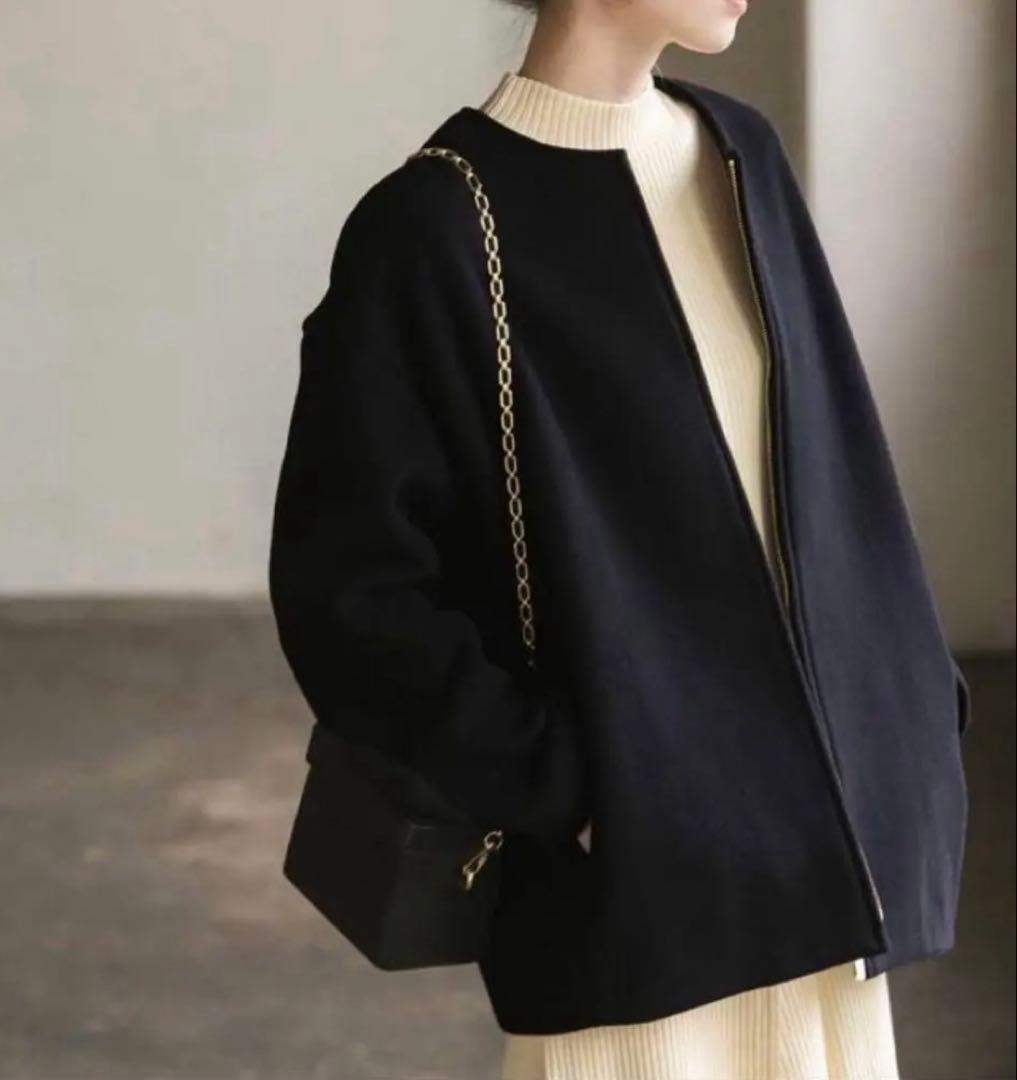 ノーブル❣️ 2023年新作❣️ カラーレスジップショートコート❣️ ブラック❣️