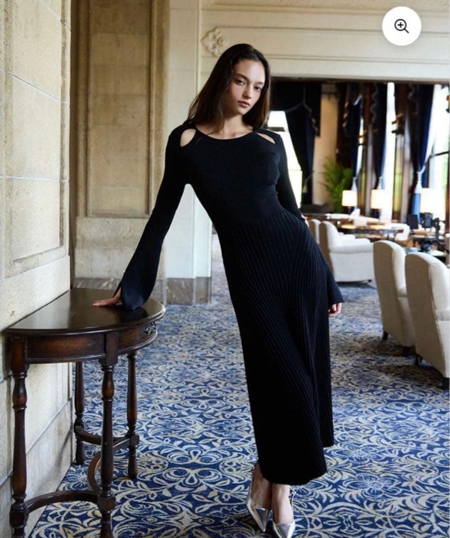 新品タグ付きeimy istoireリブニットフレアワンピース黒