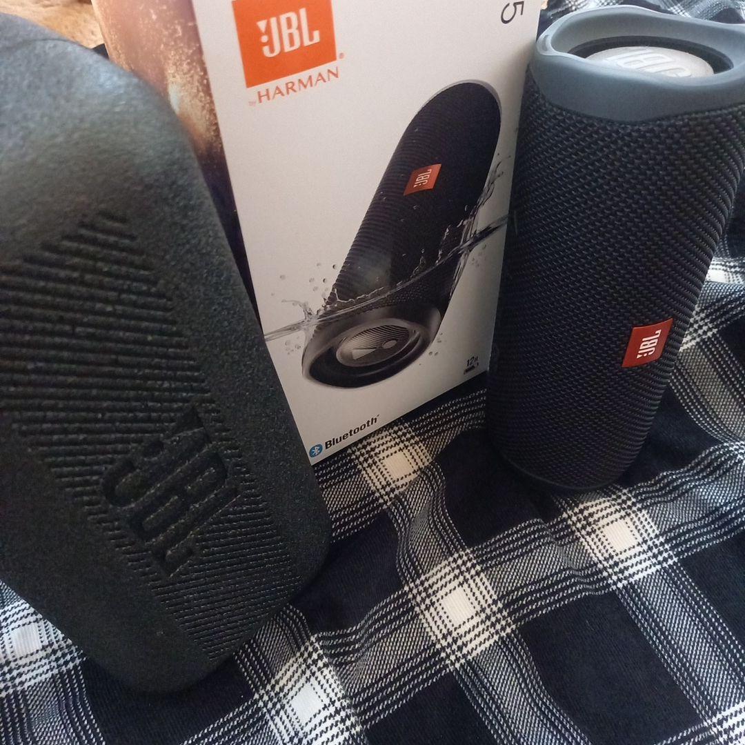 JBL Flip5 Bluetoothスピーカー