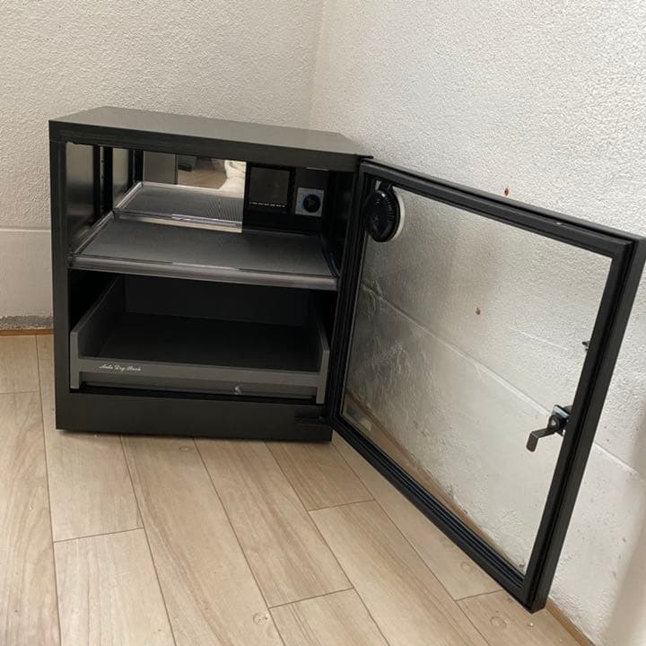 東洋リビング 防湿庫 オートドライ 庫内灯付⭐︎ 大切なカメラの保管に ⭐︎