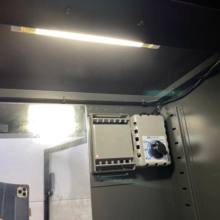 東洋リビング 防湿庫 オートドライ 庫内灯付⭐︎ 大切なカメラの保管に ⭐︎