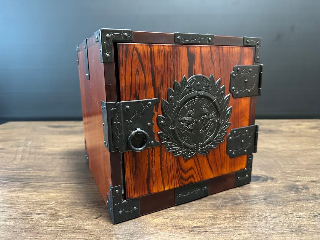 未使用美品　熊野洞 仙台箪笥 船箪笥 小箪笥 八寸帖箱 本漆仕上げ 伝統工芸品