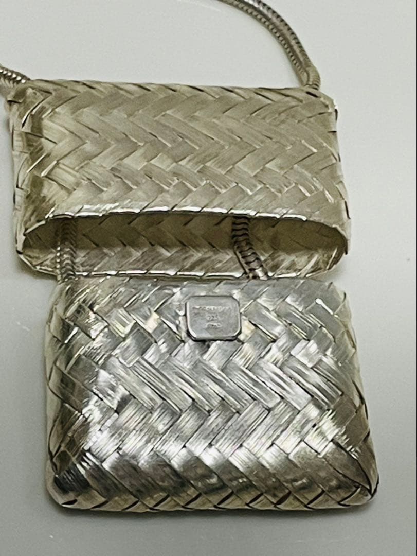 s*a様 ティファニー　バッグ型ピルケース ネックレス