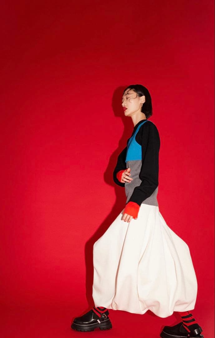 美品OMMO BLOCKING KT BUSTIER SET