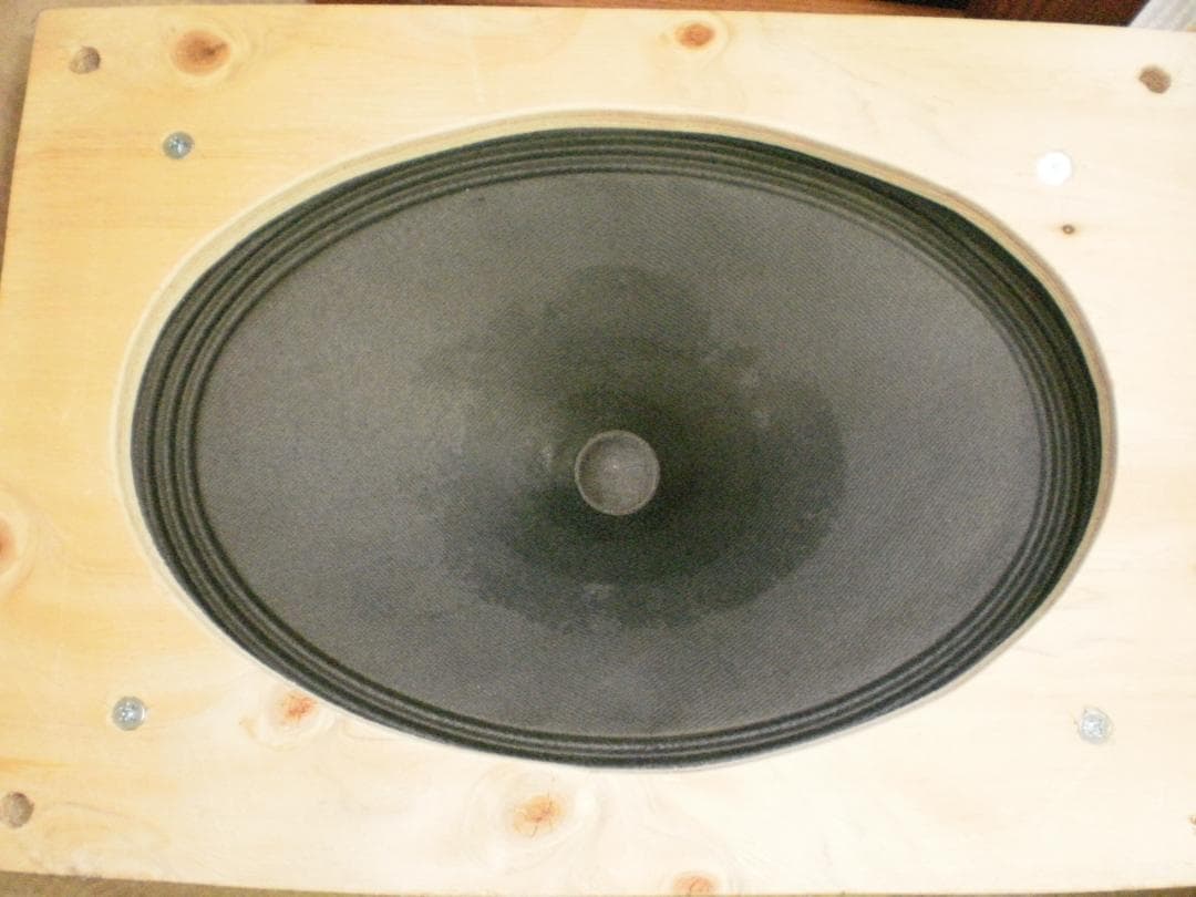 isophon P1826楕円ユニット使用　自作木製ブックシェルフスピーカー