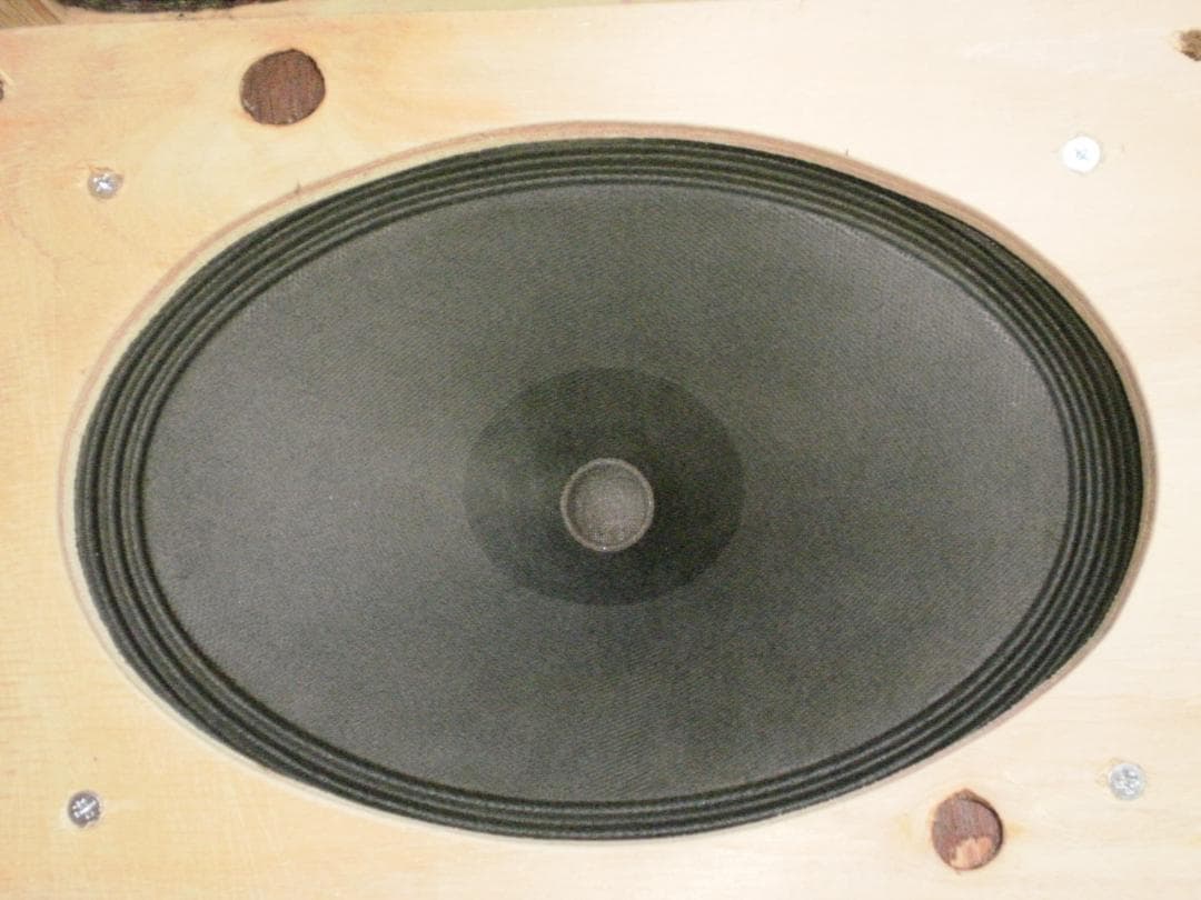 isophon P1826楕円ユニット使用　自作木製ブックシェルフスピーカー