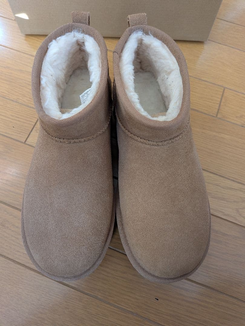 UGG　クラシック ウルトラ ミニ プラットフォーム