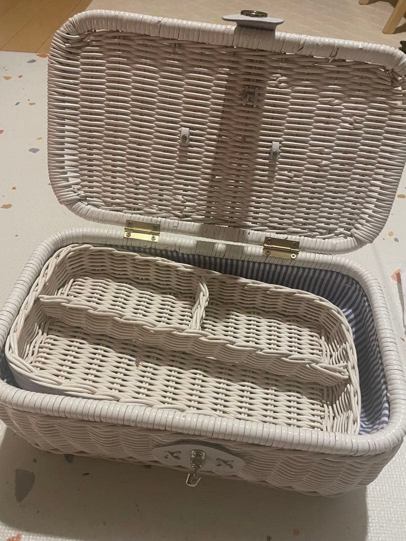 ラタンバスケット