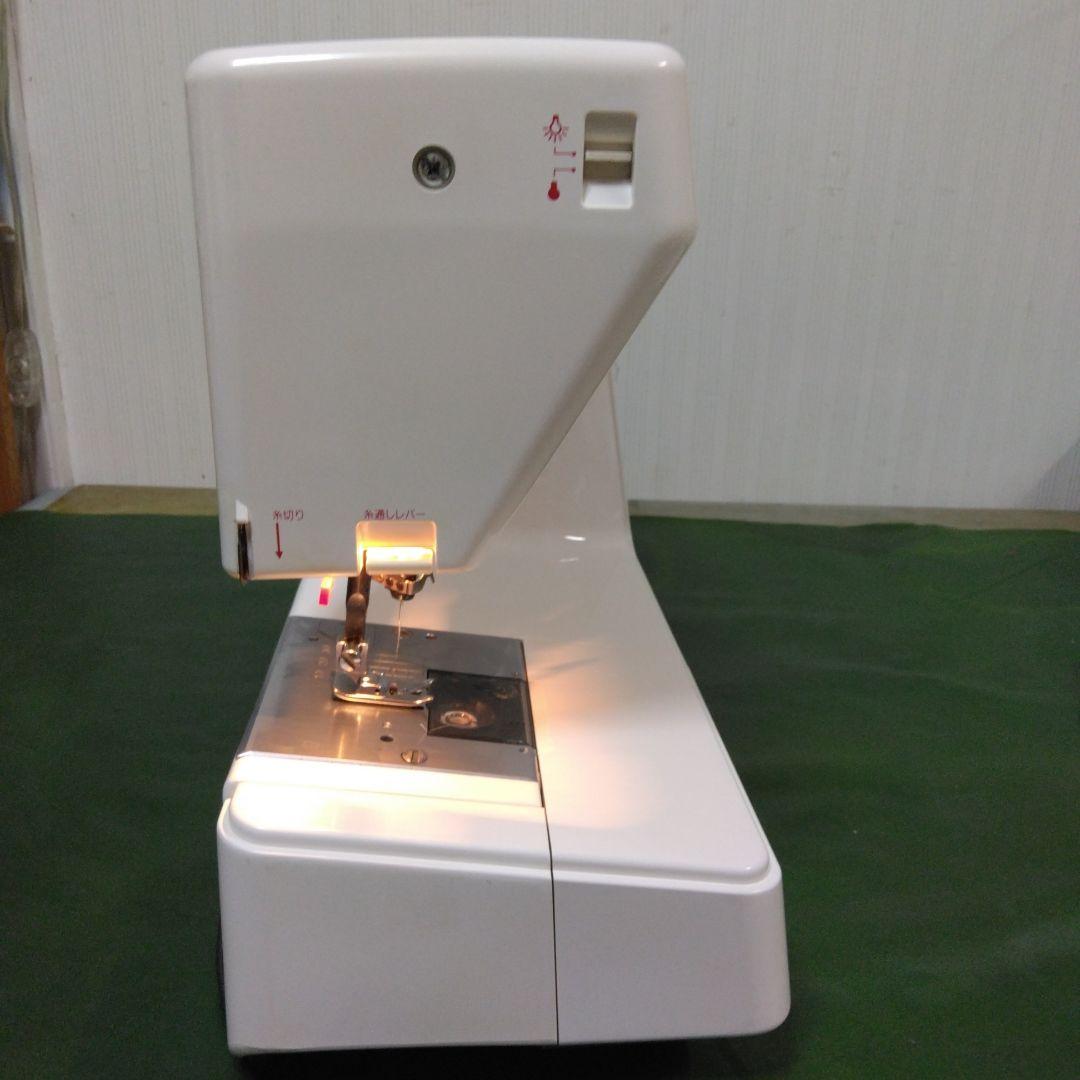 ブラザーミシンzz3-B778型。