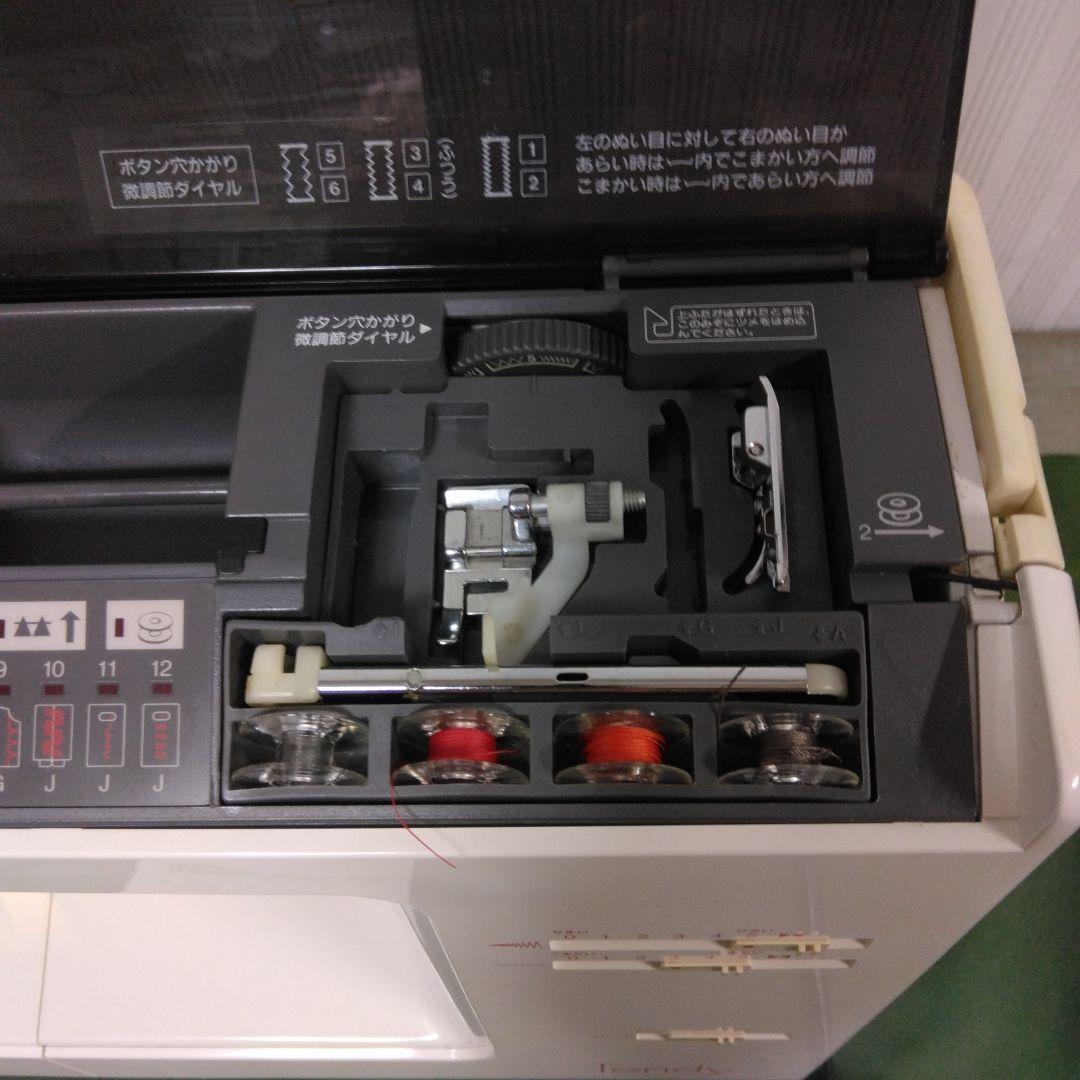 ブラザーミシンzz3-B778型。