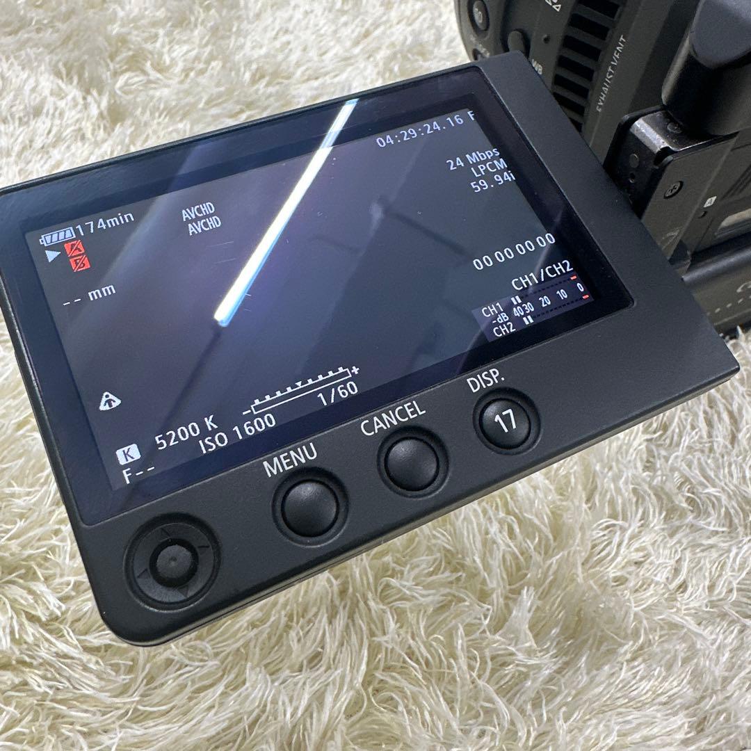 Canon C100 シネマカメラ