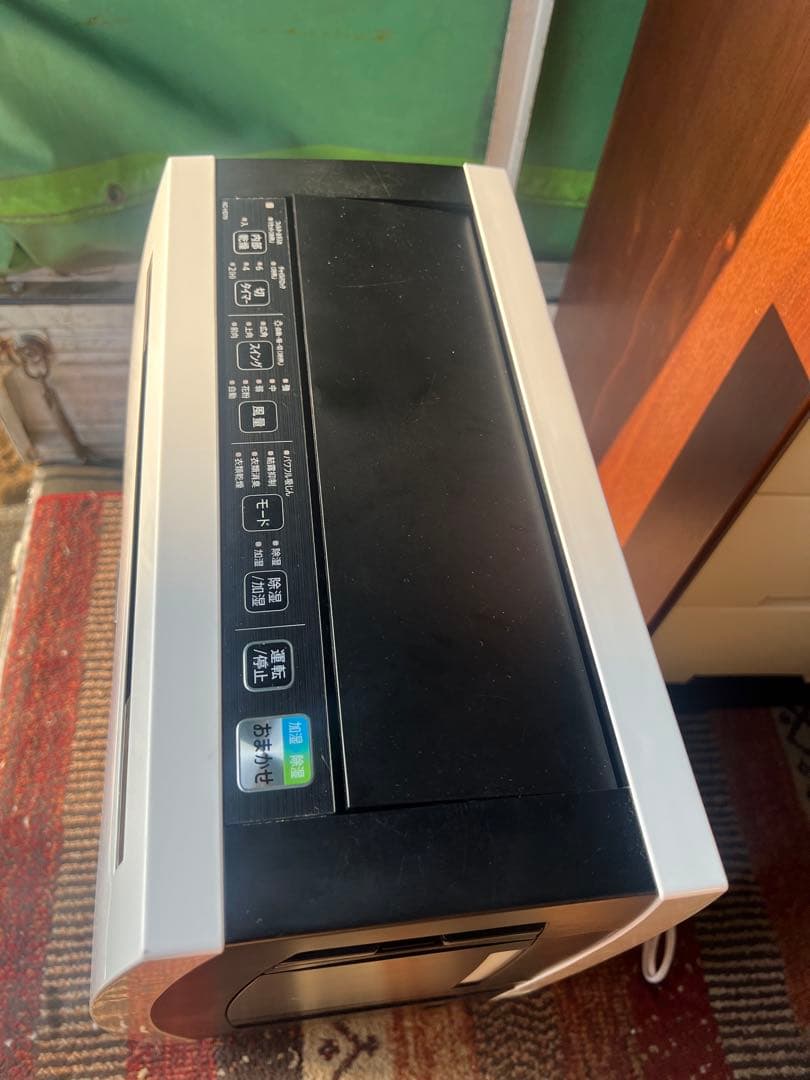 SHARP 除加湿空気清浄機　18年製 プラズマクラスター　KC-HD70-W