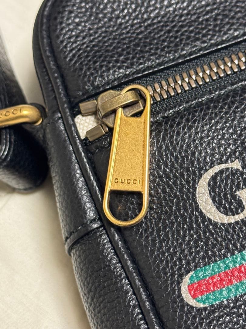 I*H様 GUCCI（グッチ）メッセンジャーバッグ 品番574803