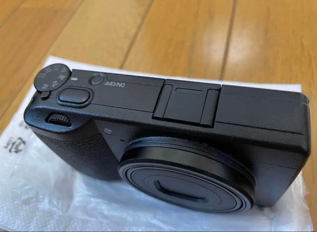【セット売り】RICOH GRiiix カメラ