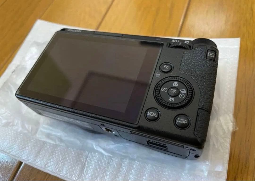 【セット売り】RICOH GRiiix カメラ