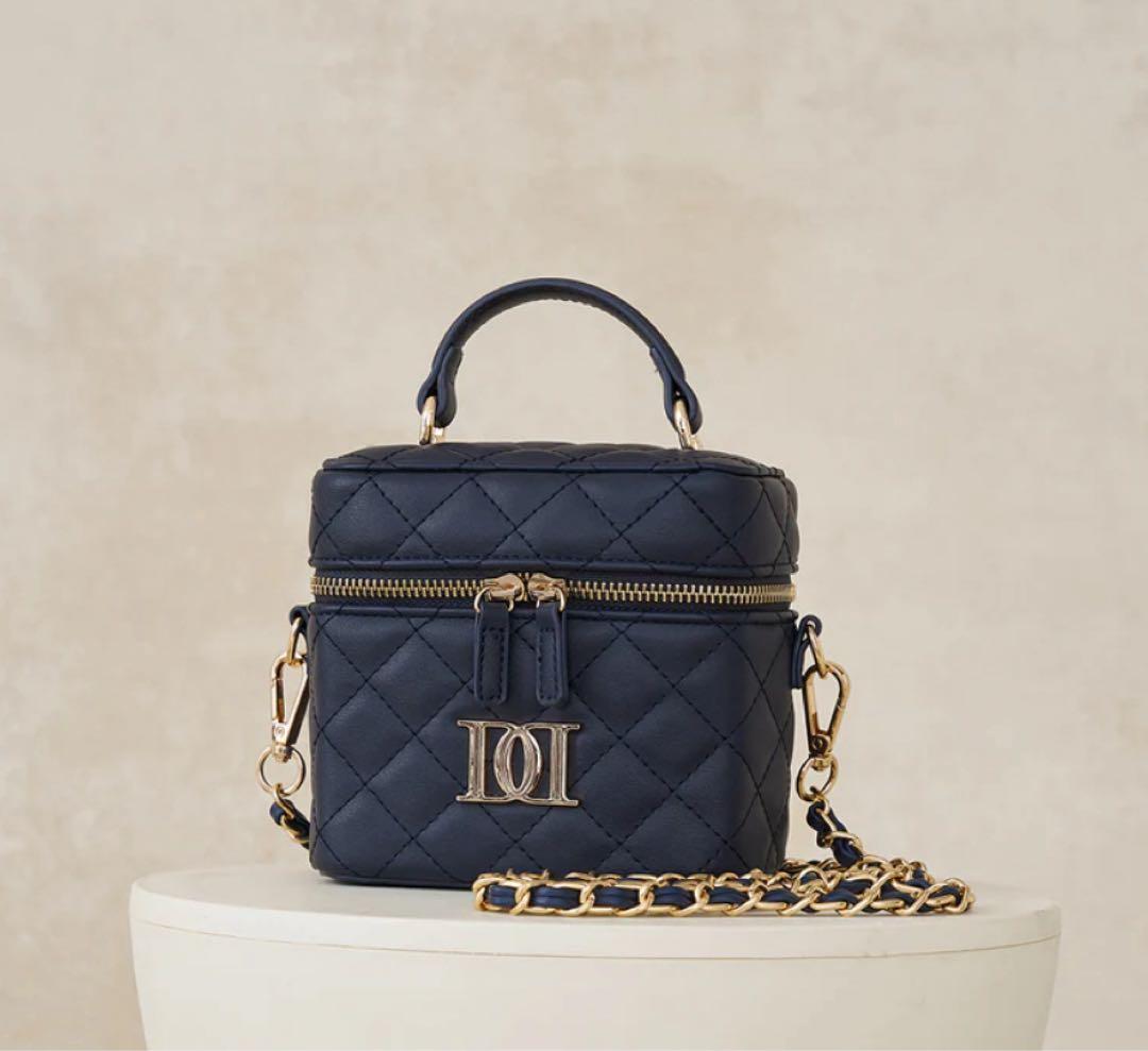 Darich【ゴールドパーツ】キルティングスクエアミニバッグ NVY ネイビー