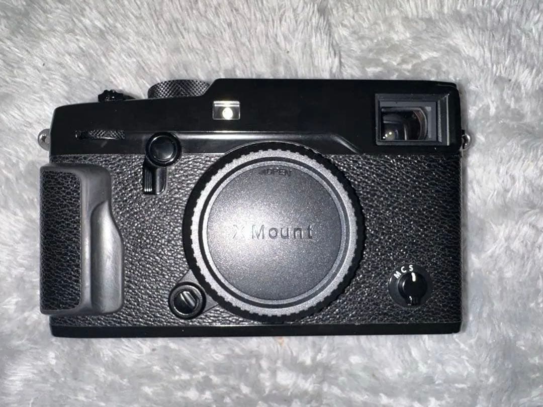 ショット数わずか一回！ Fujifilm X-Pro2 ボディ ブラック！