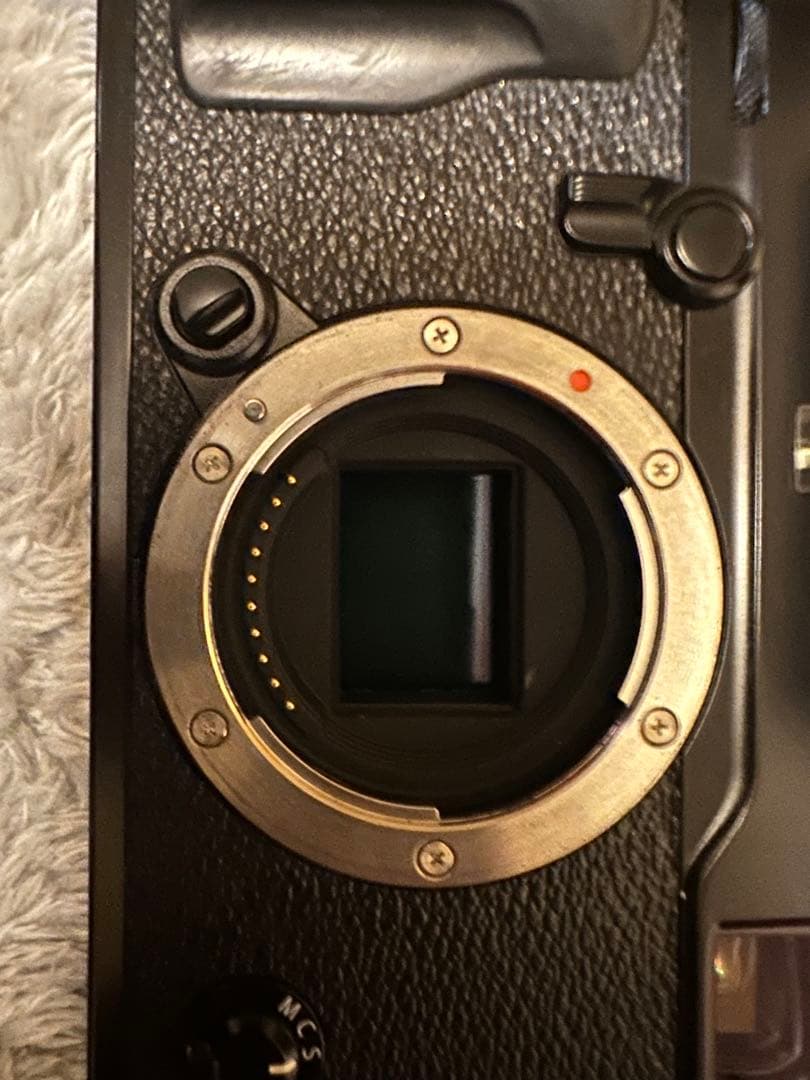 ショット数わずか一回！ Fujifilm X-Pro2 ボディ ブラック！