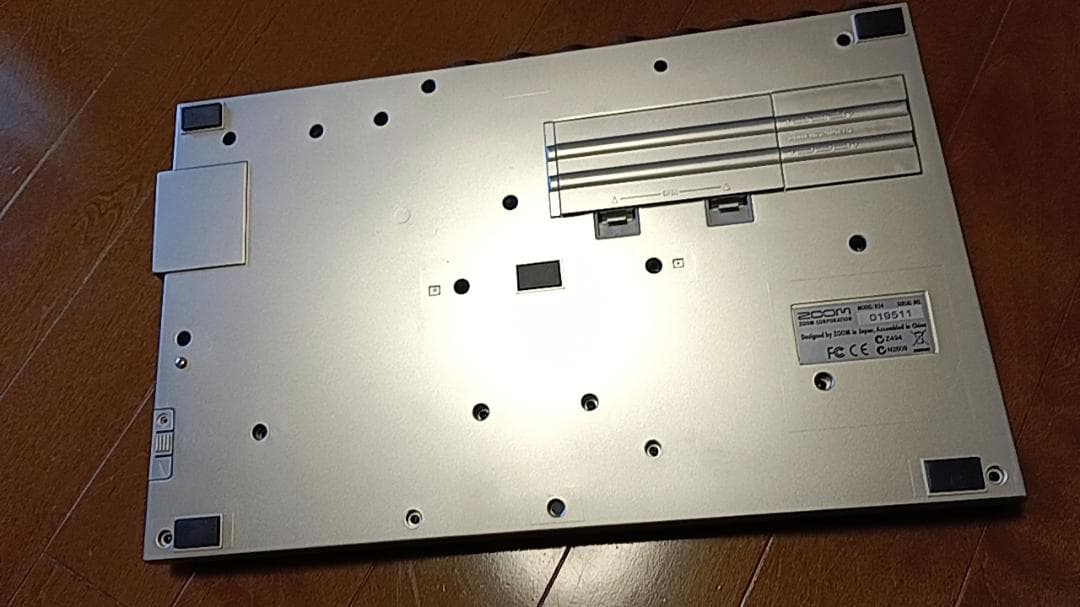 ZOOM R24 デジタルミキサー