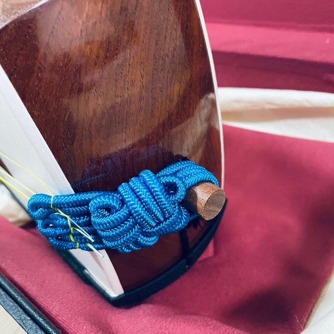 【状態良好】三味線　地唄　中棹　花梨　丸打胴　ハードケース　天然皮　張り替え済み