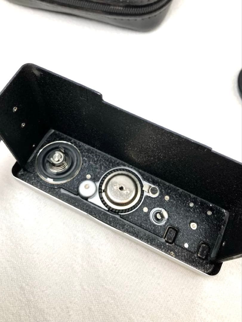 Rollei 35T シルバー｜ストラップ・レザーケース付き