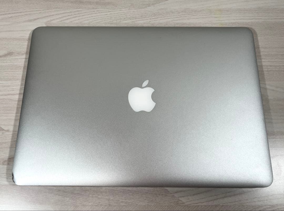 MacBook Air (13-inch, Early 2015) 箱付き