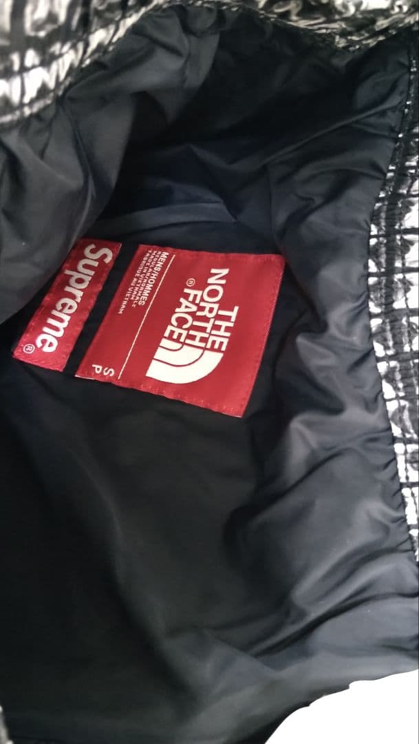 【本日限定価格】シュプリーム　ノースフェイス　スウェットパンツ　Sサイズ