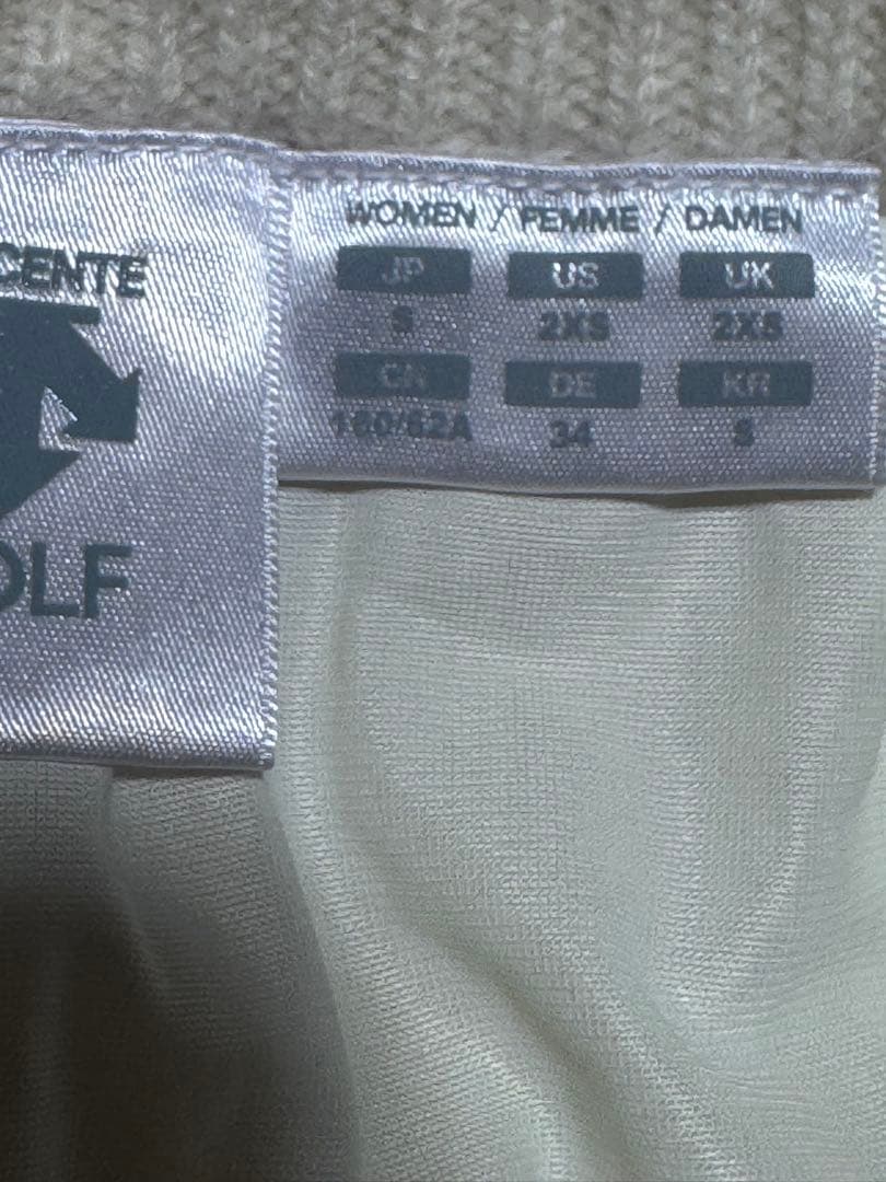 デサント descente ゴルフ カシミア 羊毛　ニットスカート　オフホワイト