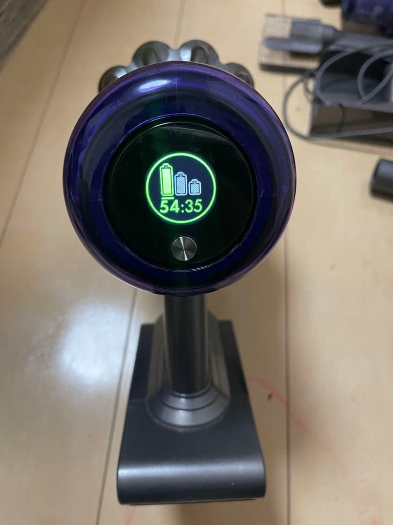 ち*び様 【美品】Dyson コードレスクリーナー V11 + sv15