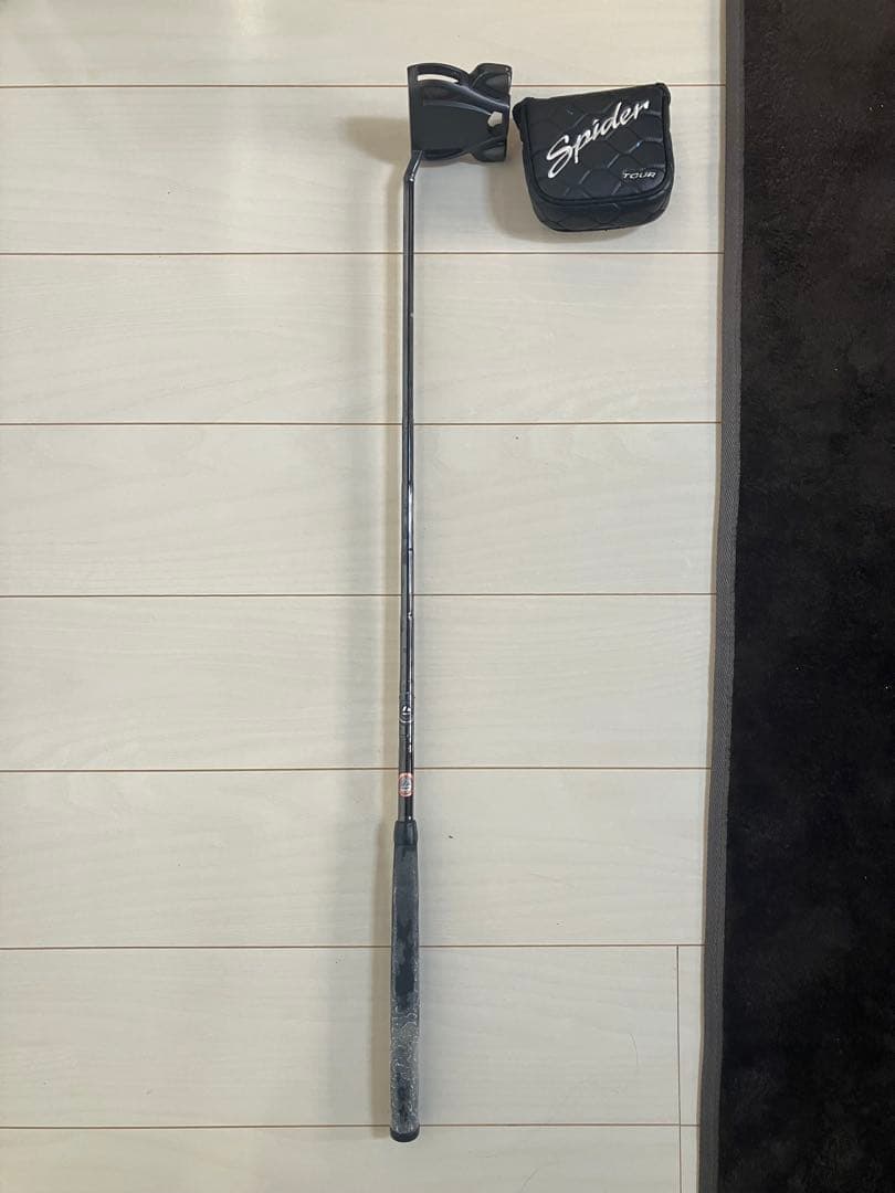 テーラーメイドスパイダーツアーブラック　パター